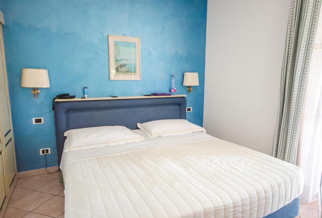 Hotel Kursaal Passignano sul Trasimeno Dış mekan fotoğraf