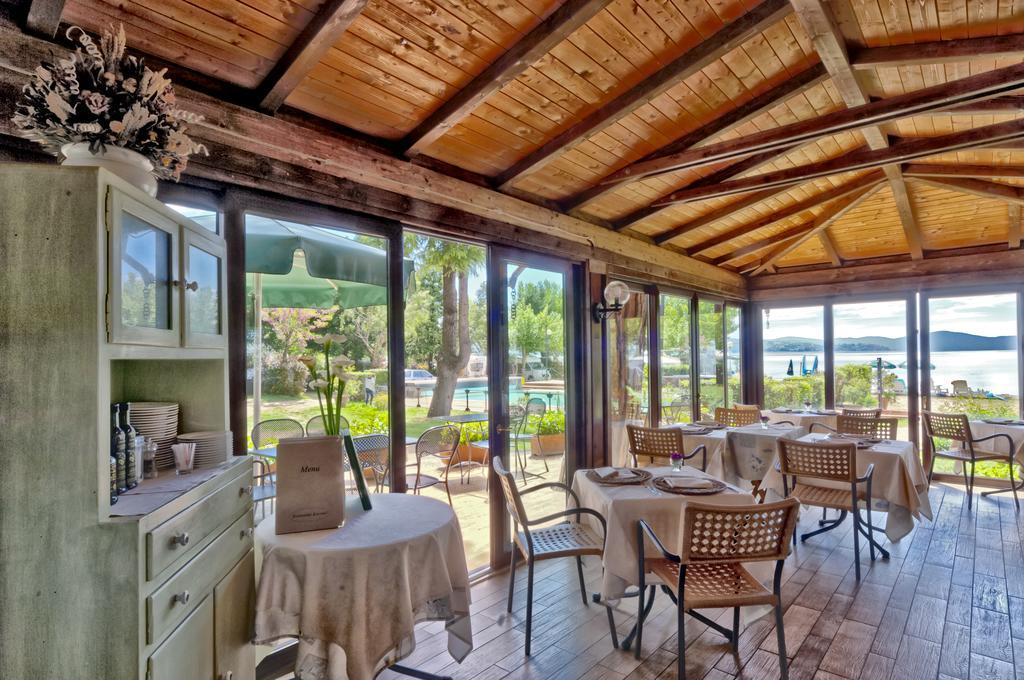 Hotel Kursaal Passignano sul Trasimeno Dış mekan fotoğraf