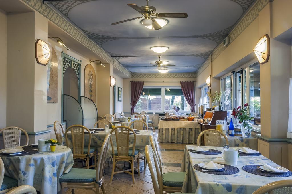 Hotel Kursaal Passignano sul Trasimeno Dış mekan fotoğraf