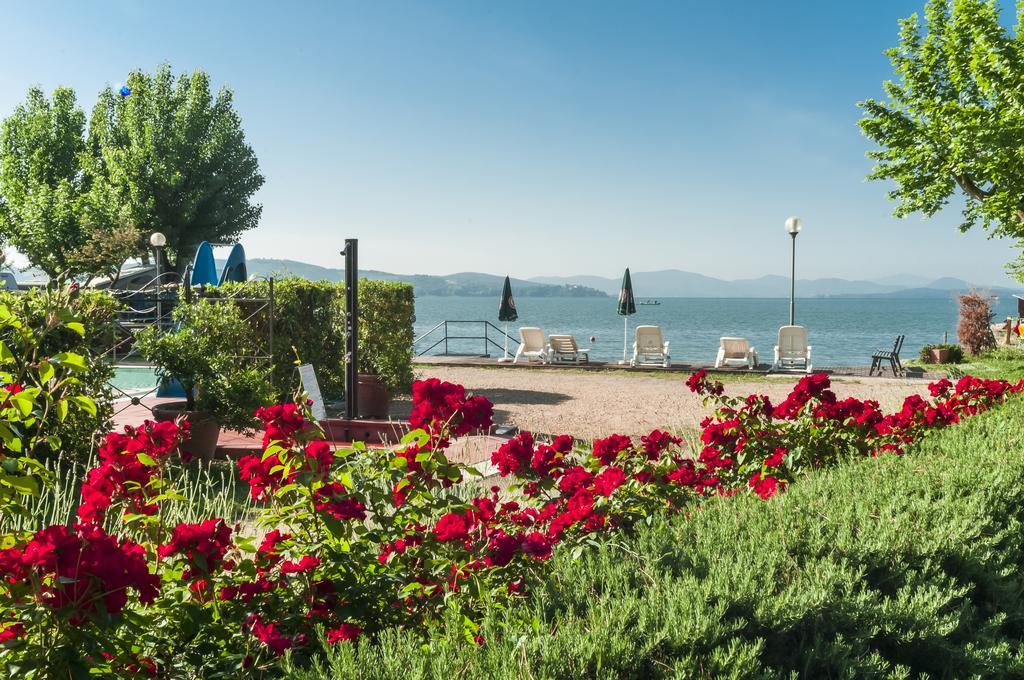 Hotel Kursaal Passignano sul Trasimeno Dış mekan fotoğraf