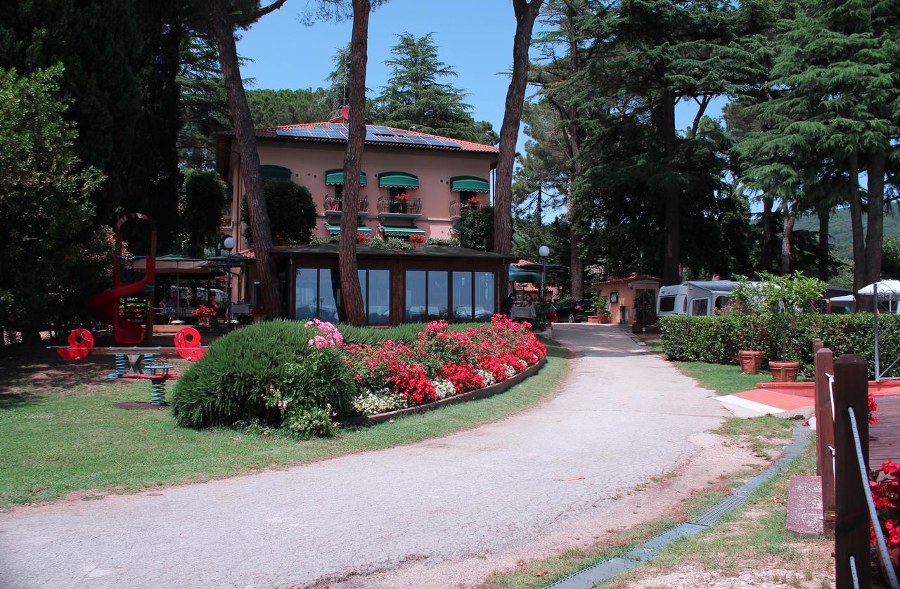 Hotel Kursaal Passignano sul Trasimeno Dış mekan fotoğraf