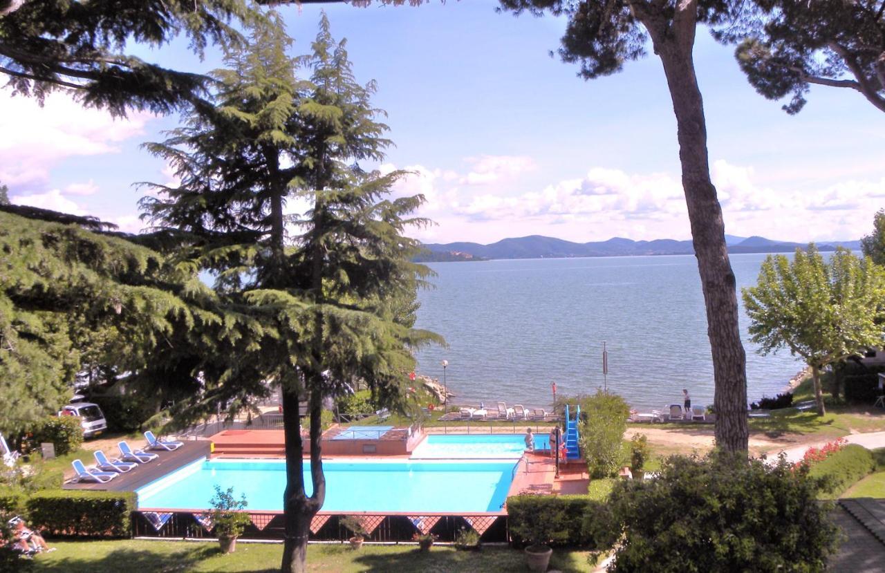 Hotel Kursaal Passignano sul Trasimeno Dış mekan fotoğraf