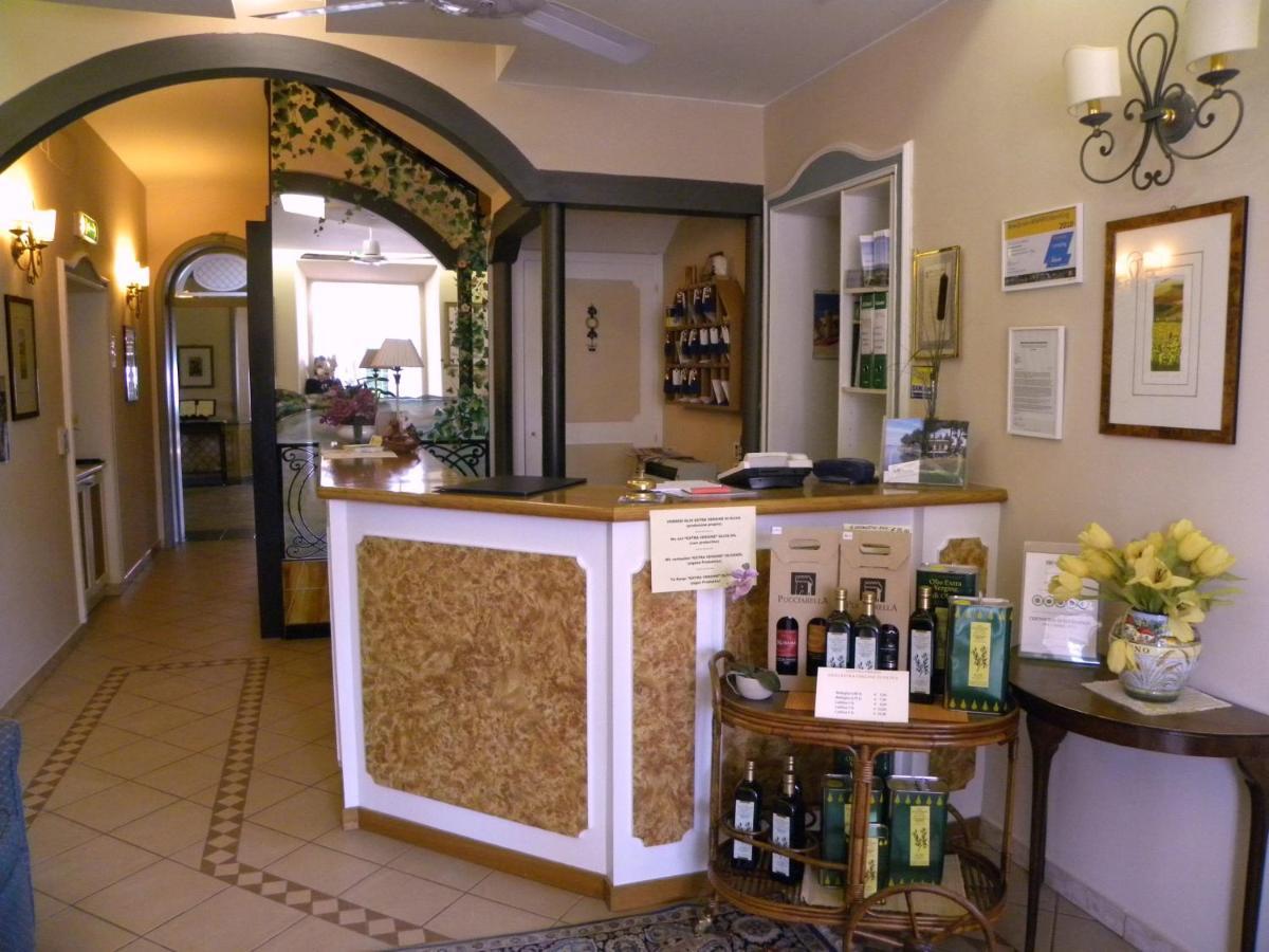 Hotel Kursaal Passignano sul Trasimeno Dış mekan fotoğraf